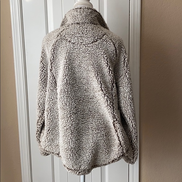 Pullover jacket - Picture 4 of 6